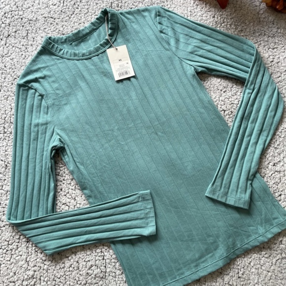 A New Day Women's teal crew neck Long Sleeve size XS‎